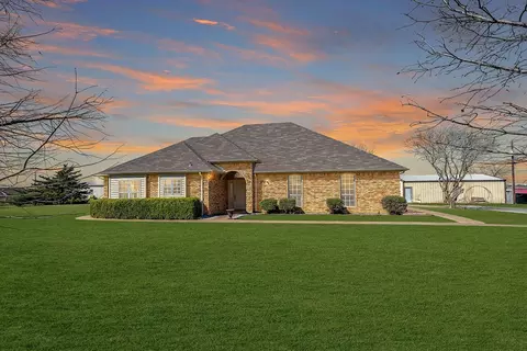 2075 Huling Rd, Sanger, TX 76266