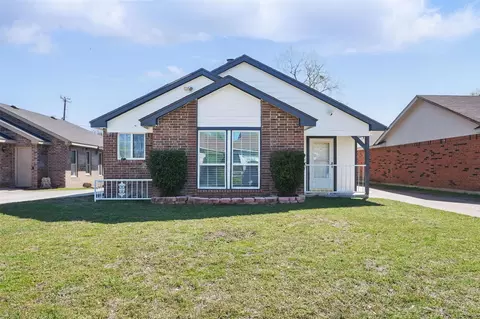 6703 Cuculu Dr, Fort Worth, TX 76133