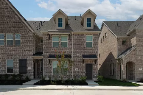 368 Greenhouse Dr, Plano, TX 75074
