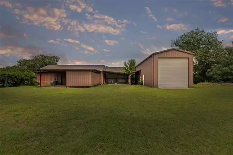201 East Rd, Granbury, TX 76049
