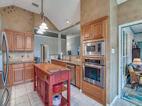 Kitchen - 2510 Roughleaf Ln, Rowlett, TX 75089 photo 1 of 3