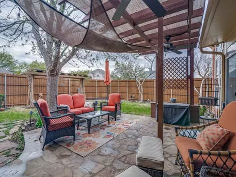 Exterior - 2510 Roughleaf Ln, Rowlett, TX 75089 photo 4 of 6