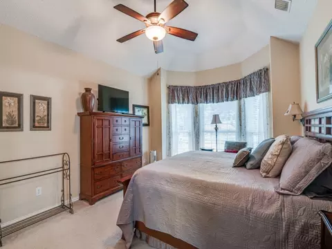 Bedroom - 2510 Roughleaf Ln, Rowlett, TX 75089 photo 2 of 4