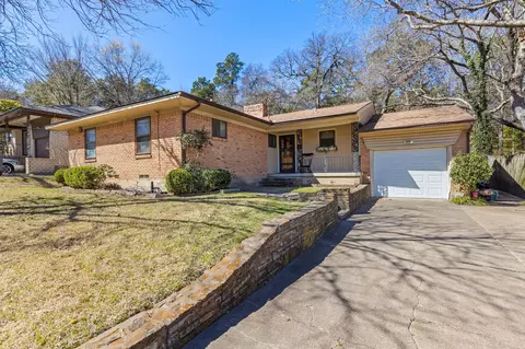 2407 Santa Cruz Dr, Dallas, TX 75227