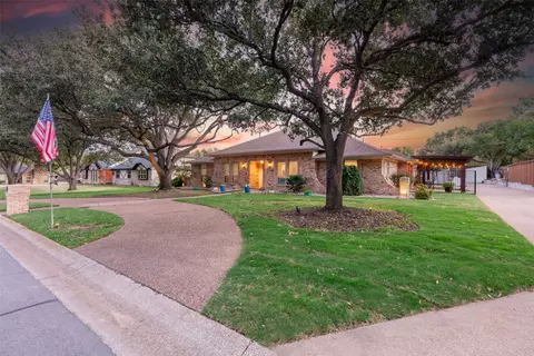 105 Sleepy Holw, Highland Village, TX 75077