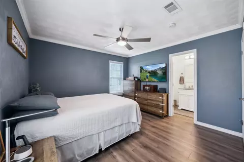 Bedroom - 1013 Crane Dr, Euless, TX 76039 photo 2 of 2