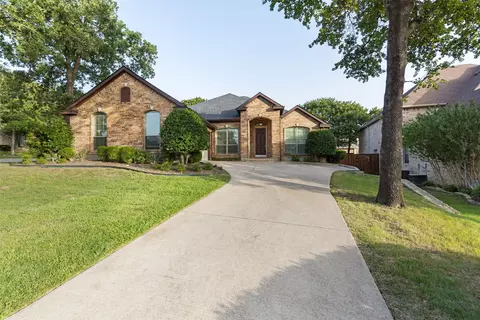 3401 Wimbledon Dr, Highland Village, TX 75077