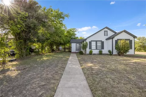 2601 Live Oak Ave, Waco, TX 76708 photo 2