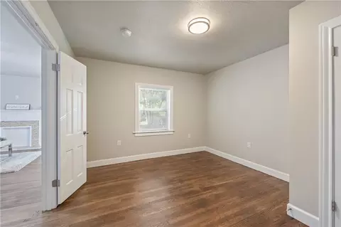 2601 Live Oak Ave, Waco, TX 76708 photo 9