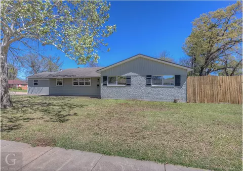 1502 Mark Ave, Bossier City, LA 71112