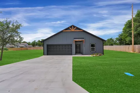309 Cedar Ln, Tolar, TX 76476