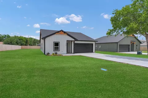 309 Pecan Ln, Tolar, TX 76476