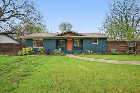 317 S Prairie St, Pilot Point, TX 76258