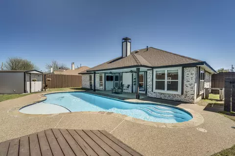 305 Modene Ave, Waxahachie, TX 75165