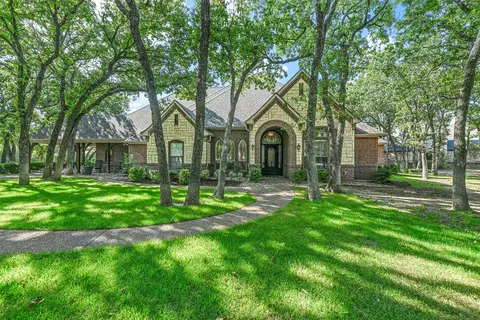 101 Orion Ct, Aurora, TX 76078
