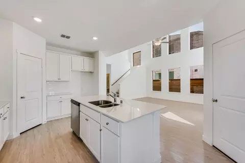 2712 Serenity Grove Ln, Fort Worth, TX 76179