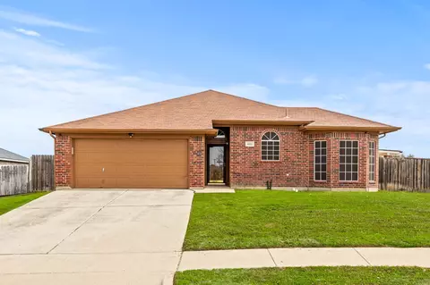 6211 Brookknoll Dr, Arlington, TX 76018