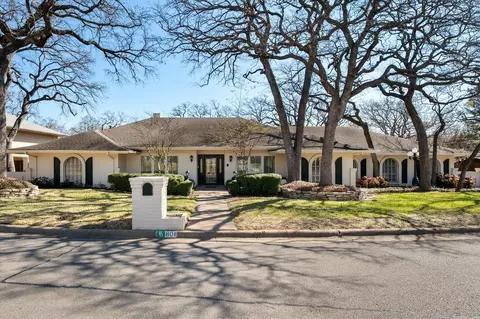 801 Crowley Rd, Arlington, TX 76012