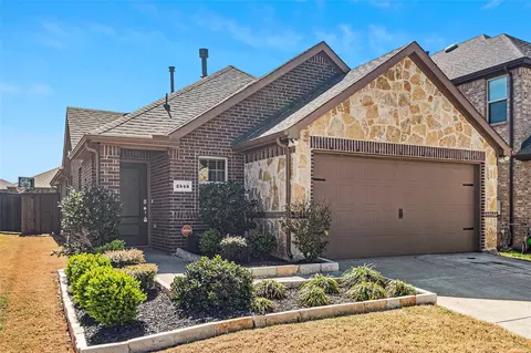 2545 Pettus Dr, Forney, TX 75126