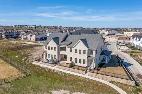 13821 Carnegie Dr, Fort Worth, TX 76008