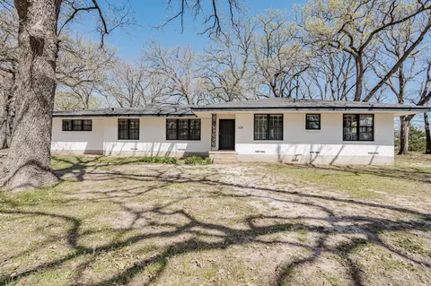 308 Furlong Dr, Greenville, TX 75402