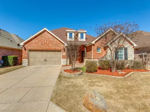 930 Quarry Oaks Dr, Fairview, TX 75069