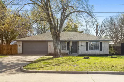 316 S Locust St, Mesquite, TX 75149