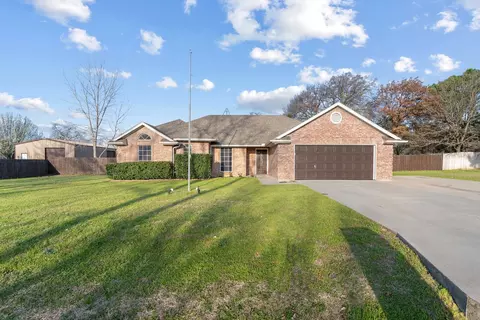 2013 Wood Trl, Azle, TX 76020