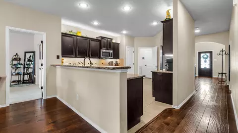 Entry Way - 507 Paddock Ln, Celina, TX 75009 photo 4 of 6