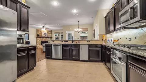 Kitchen - 507 Paddock Ln, Celina, TX 75009 photo 1 of 2