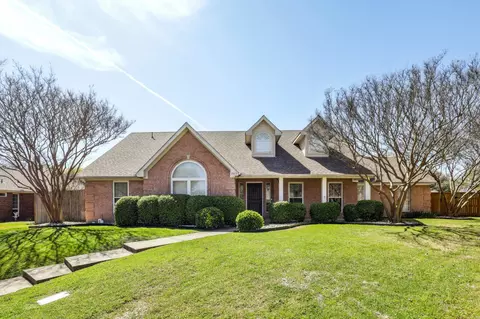 2423 Crestview, Mckinney, TX 75071