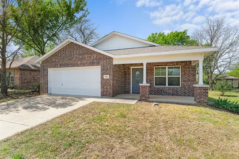 326 Billingslea Dr, Mansfield, TX 76063