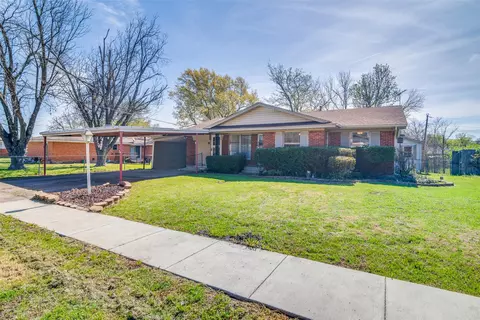 922 Royal St, Forney, TX 75126