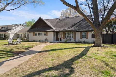 9524 Fieldcrest Ct, Dallas, TX 75238