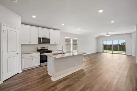 3916 Possum Dr, Farmersville, TX 75442