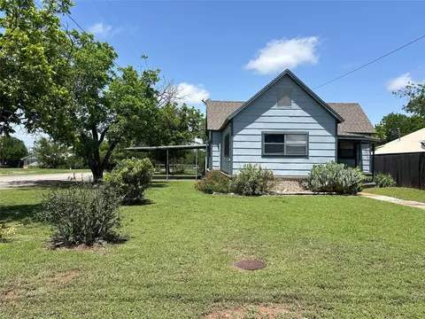 1410 W Sixth St W, Goldthwaite, TX 76844