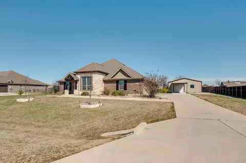 132 Heather Ln, Decatur, TX 76234