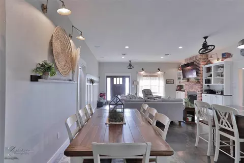Dining - 801 N Avenue H, Haskell, TX 79521 photo 1 of 1
