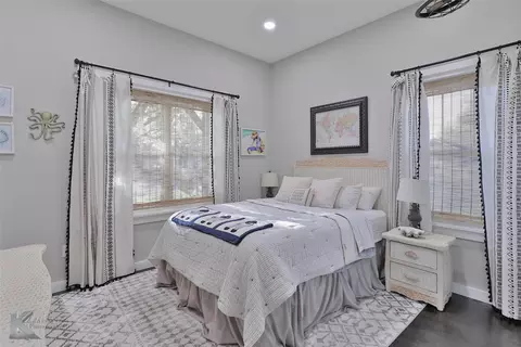 Bedroom - 801 N Avenue H, Haskell, TX 79521 photo 1 of 2