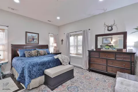 Bedroom - 801 N Avenue H, Haskell, TX 79521 photo 2 of 2