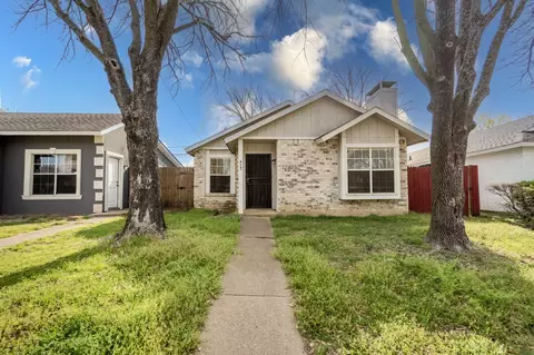 412 Pleasant Meadows Ln, Dallas, TX 75217
