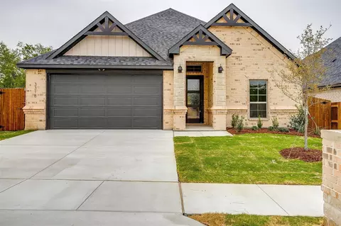 3318 N N Grv, Fort Worth, TX 76106