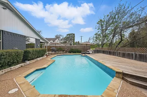 938 Hummingbird Trl, Grapevine, TX 76051