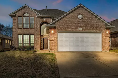 8837 Trace Ridge Pkwy, Fort Worth, TX 76244