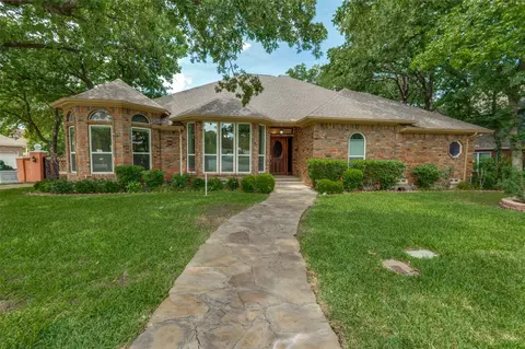 2033 Wanderlust Dr, Lewisville, TX 75067