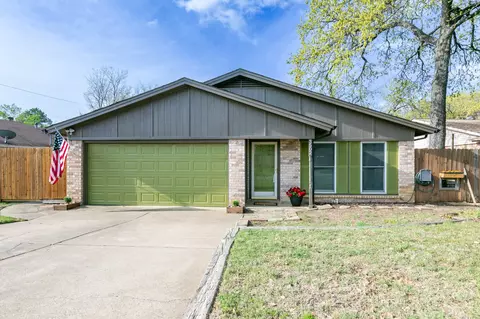 3502 Willow Ridge Dr, Arlington, TX 76017