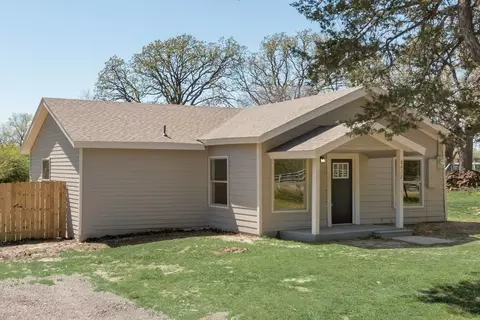 8412 Plainview Dr, Dallas, TX 75201