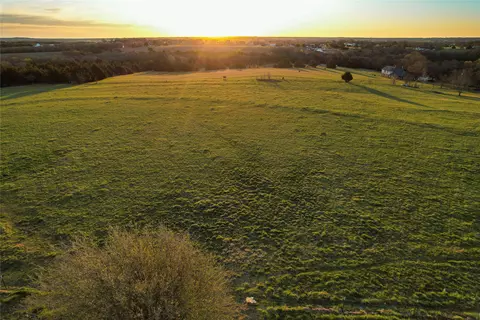 992 Bennett Rd, Howe, TX 75459 photo 10