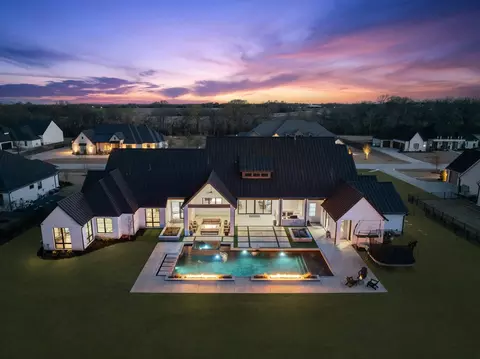 2052 Honey Ln, Celina, TX 75009