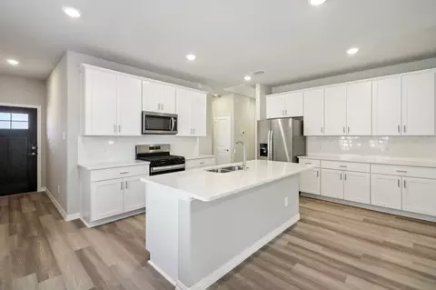 914 Dayflower Ct, Lavon, TX 75166